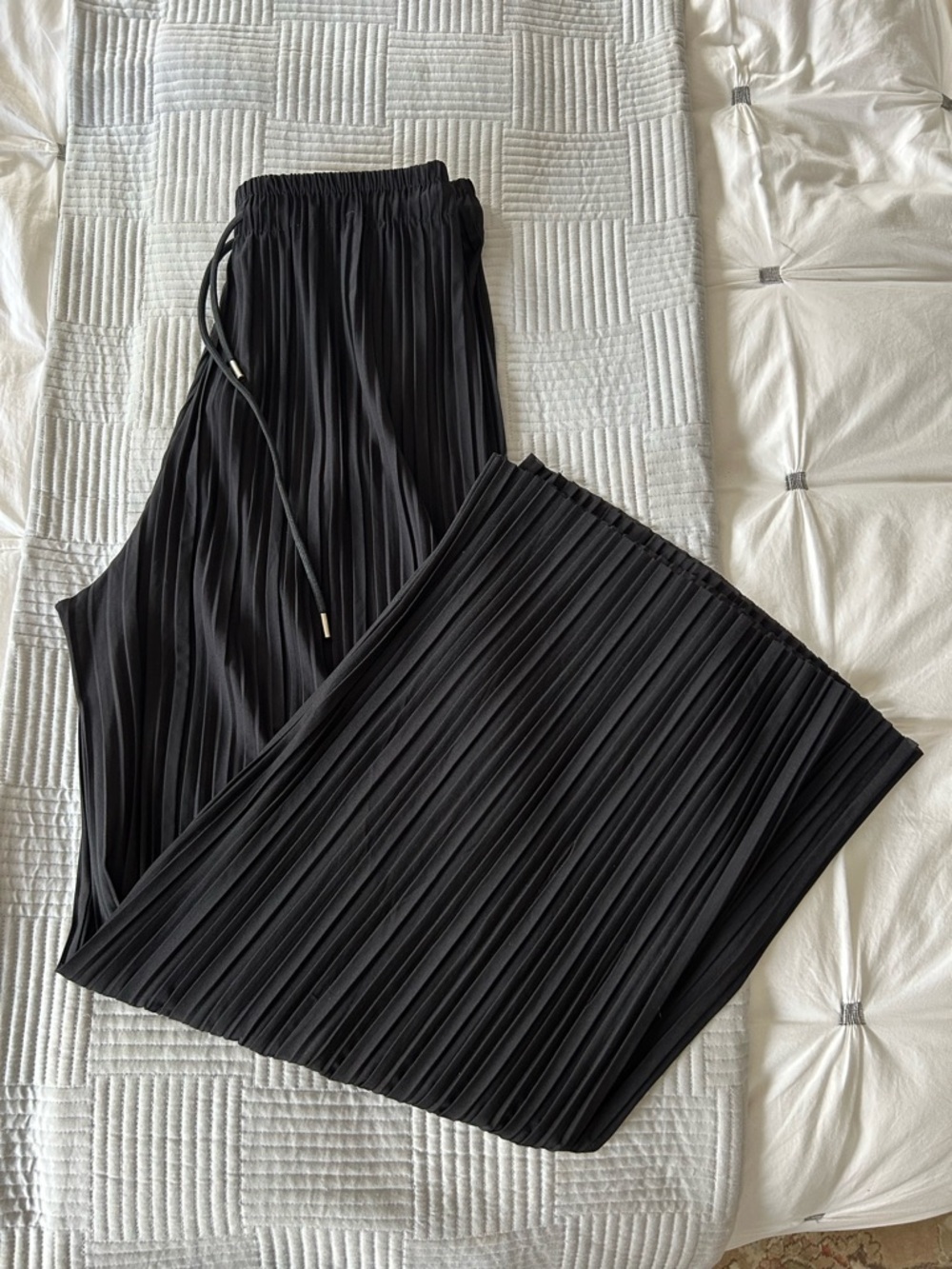By Johnny Black Pleated Wide-Leg Drawstring Pants